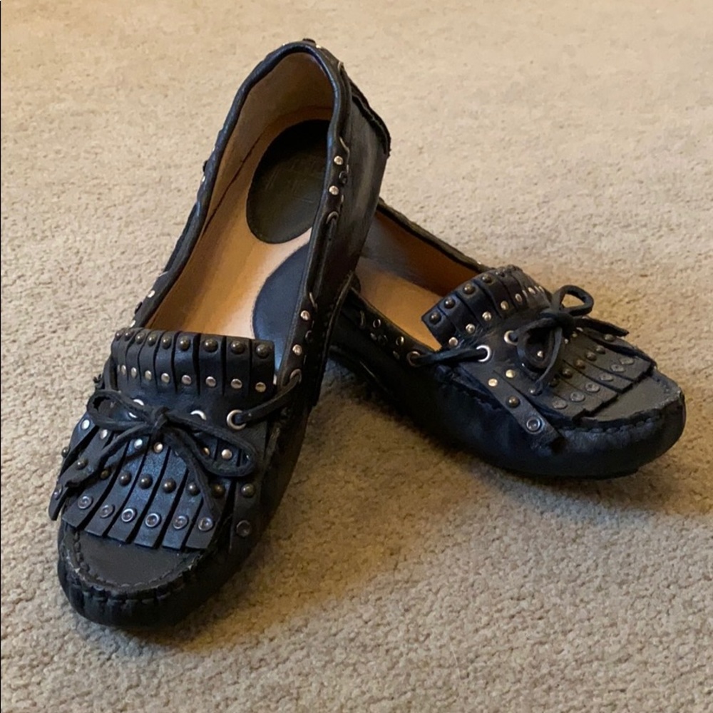 Frye full grain leather flat moccasins